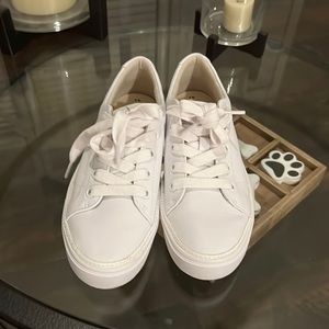 Tom’s Alex Sneaker 8M White Leather upper